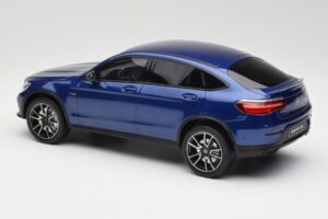 Mercedes AMG GLC 43 Coupe Brilliant Sininen GT Spirit 1:18 B66960468 Hartsi — kuva 5 / 6