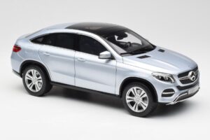 Mercedes GLE Coupe C292 Diamond Hopea Norev 1:18 B66960358 Metalli — kuva 6 / 8