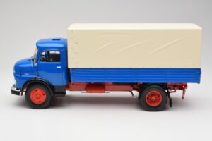 Mercedes L911 Sininen Schuco 1:18 450044800 Metalli — kuva 4 / 8