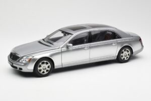 Maybach 62 LWB Himalaya Hopea Dealer Edition AUTOart 1:18 B66962178 Metalli