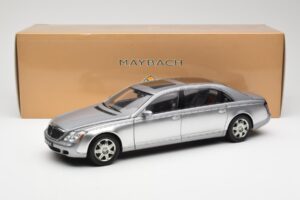 Maybach 62 LWB Himalaya Hopea Dealer Edition AUTOart 1:18 B66962178 Metalli — kuva 8 / 8