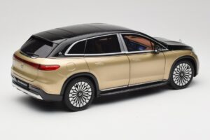 Mercedes Maybach EQS 680 V297 Beige NZG 1:18 B66960592 Metalli — kuva 3 / 8