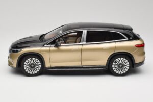 Mercedes Maybach EQS 680 V297 Beige NZG 1:18 B66960592 Metalli — kuva 4 / 8