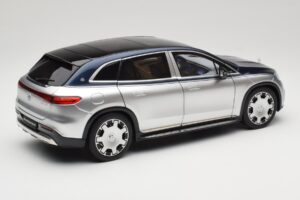 Mercedes Maybach EQS 680 V297 Sininen NZG 1:18 1060/23 Metalli — kuva 3 / 8