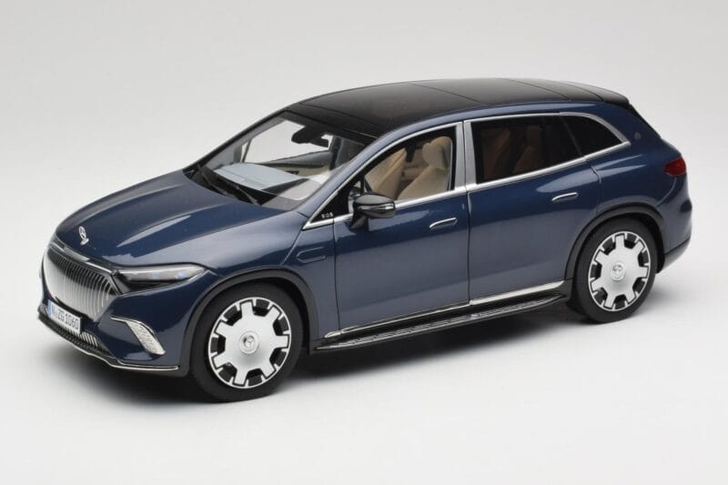 Mercedes Maybach EQS 680 V297 Tummansininen NZG 1:18 B66960593 Metalli