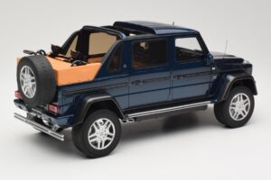 Mercedes Maybach G650 Landaulet Tummansininen GT Spirit 1:18 GT174 Hartsi — kuva 2 / 6