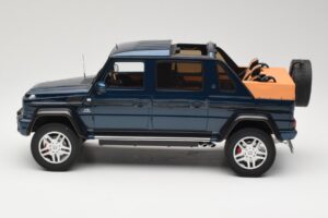 Mercedes Maybach G650 Landaulet Tummansininen GT Spirit 1:18 GT174 Hartsi — kuva 3 / 6
