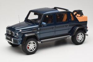 Mercedes Maybach G650 Landaulet Tummansininen GT Spirit 1:18 GT174 Hartsi