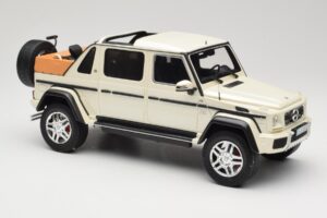 Mercedes Maybach G650 Landaulet W463 Valkoinen Schuco 1:18 450017800 Metalli — kuva 4 / 6