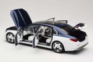 Mercedes Maybach S-Class Z223 Nautical Blue Diamond White Almost Real 1:18 820126 Metalli — kuva 5 / 8
