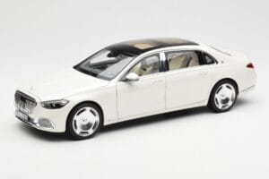 Mercedes Maybach S680 4Matic X223 Diamond Valkoinen Norev 1:18 183918 Metalli
