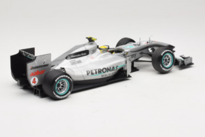 Mercedes MGP W01 #4 N. Rosberg Mercedes GP 2010 Minichamps 1:18 110100004 Metalli — kuva 2 / 7