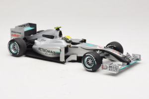 Mercedes MGP W01 #4 N. Rosberg Mercedes GP Showcar 2010 Minichamps 1:18 150100074 Metalli — kuva 4 / 7