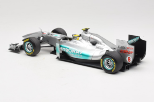 Mercedes MGP W02 #8 N. Rosberg Mercedes GP Showcar 2011 Minichamps 1:18 110110078 Metalli — kuva 5 / 7