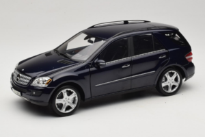 Mercedes ML W164 Tanzanite Blue Jälleenmyyjän Erikoisversio Minichamps 1:18 B66962322 Metalli
