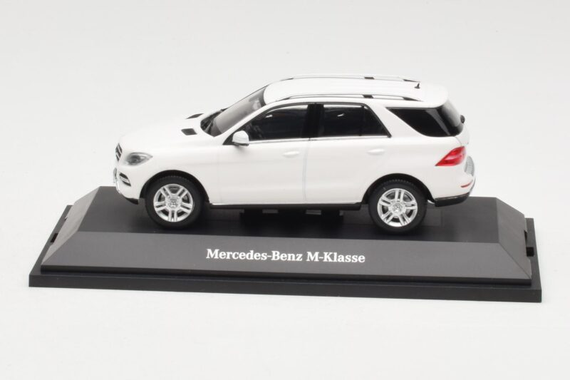 Mercedes ML W166 Calcit White Minichamps 1:43 B66960062 Metalli