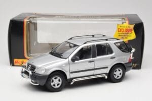 Mercedes ML320 W163 Hopea Maisto 1:18 50319 Metalli — kuva 8 / 8