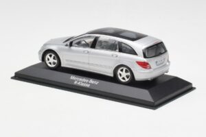 Mercedes R-Class W251 Iridium Silver Minichamps 1:43 B66962214 Metalli — kuva 3 / 4