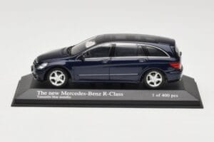 Mercedes R-Class W251 Tanzanite Blue Minichamps 1:43 B66962215 Metalli