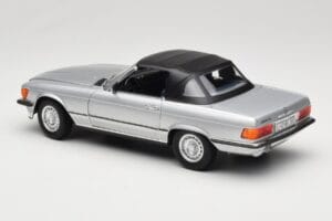 Mercedes R107 380 SL Hopea Norev 1:18 183725 Metalli — kuva 7 / 8
