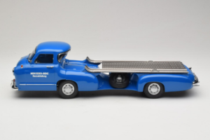 Mercedes Renntransporter Blaues Wunder iScale 1:18 118000000006-P1 Metalli — kuva 3 / 6