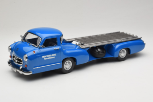 Mercedes Renntransporter Blaues Wunder iScale 1:18 118000000006-P1 Metalli