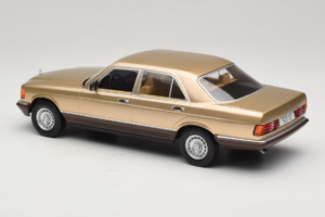 Mercedes S-Class W126 Metallic Beige MCG 1:18 MCG18548 Metalli — kuva 5 / 6