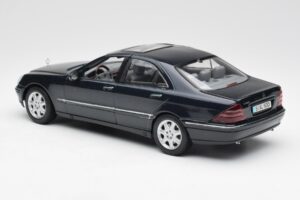Mercedes S-Class W220 Sininen Maisto 1:18 56051 Metalli — kuva 7 / 8
