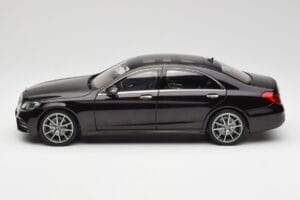 Mercedes S-Class W222 AMG Line Ruby Musta Metallic Norev 1:18 183483 Metalli — kuva 4 / 8