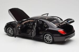 Mercedes S-Class W222 AMG Line Ruby Musta Metallic Norev 1:18 183483 Metalli — kuva 5 / 8