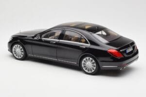 Mercedes S-Class W222 Musta Metallic Norev 1:18 183480 Metalli — kuva 7 / 8