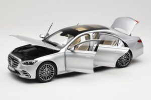 Mercedes S-Class W223 AMG Line Brilliant Silver Norev 1:18 183805 Metalli — kuva 2 / 8