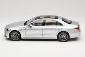 Mercedes S-Class W223 AMG Line Brilliant Silver Norev 1:18 183805 Metalli — kuva 4 / 8