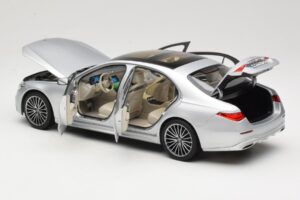 Mercedes S-Class W223 AMG Line Brilliant Silver Norev 1:18 183805 Metalli — kuva 5 / 8