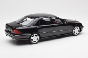 Mercedes AMG S55 W220 Musta Otto 1:18 OT832 Hartsi — kuva 2 / 6