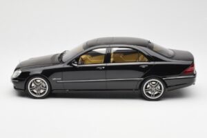 Mercedes AMG S65 W220 Musta Otto 1:18 OT846 Hartsi — kuva 3 / 6