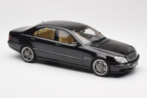 Mercedes AMG S65 W220 Musta Otto 1:18 OT846 Hartsi — kuva 4 / 6