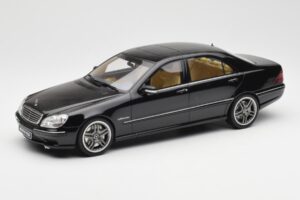 Mercedes AMG S65 W220 Musta Otto 1:18 OT846 Hartsi