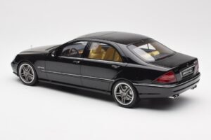 Mercedes AMG S65 W220 Musta Otto 1:18 OT846 Hartsi — kuva 5 / 6