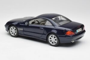 Mercedes SL 500 R230 Sininen Maisto 1:18 B66962126 Metalli — kuva 7 / 8