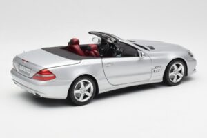 Mercedes SL 500 R230 Cabriolet Iridium Hopea Minichamps 1:18 B66962388 Metalli — kuva 3 / 8