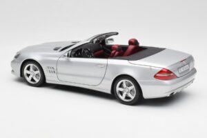Mercedes SL 500 R230 Cabriolet Iridium Hopea Minichamps 1:18 B66962388 Metalli — kuva 7 / 8