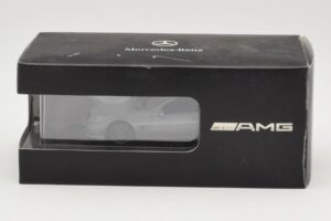 Mercedes SL 65 AMG R230 Hopea Minichamps 1:43 B66960601 Metalli — kuva 4 / 4