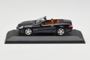 Mercedes SL R230 Musta Minichamps 1:43 B66961922 Metalli