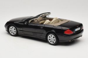 Mercedes SL R129 Musta Minichamps 1:18 B66962171 Metalli — kuva 9 / 11