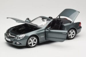 Mercedes SL R230 Amiant Green Minichamps 1:18 B66962389 Metalli — kuva 2 / 8