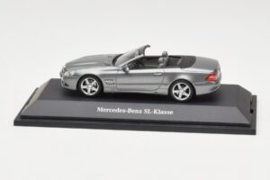 Mercedes SL R230 Palladium Silver Metallic Minichamps 1:43 B66962390 Metalli