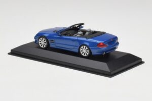 Mercedes SL R230 Tanzanite Sininen Minichamps 1:43 B66962250 Metalli — kuva 3 / 4