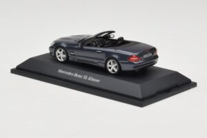 Mercedes SL R230 Tenorit Grey Metallic Minichamps 1:43 B66962392 Metalli — kuva 3 / 4