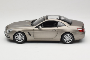 Mercedes SL500 R231 Dark Grey Matt Norev 1:18 183590 Metalli — kuva 5 / 9